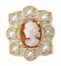 MULTI SCALLOP CAMEO SLIDE WITH PEARL